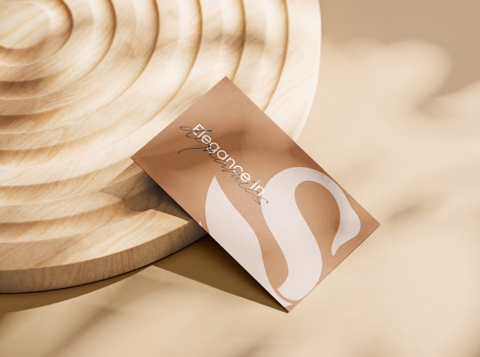 Лебедь и латинская буква S presentation